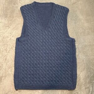Chunky Knit Sweater Vest Unisex 38" Blue Hand Knit Grandpacore Preppy‎ Academia